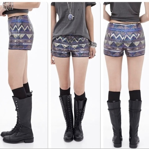 NWT Forever 21 Womens Sz S Tribal Pattern Sequin Shorts Satin Lined - Picture 1 of 8